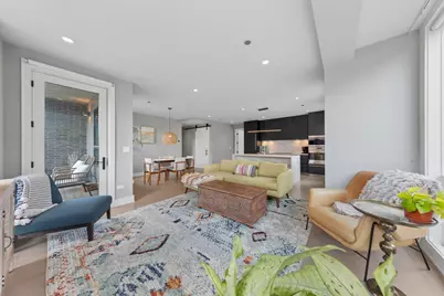 2643 N Hermitage Avenue #202, Chicago, IL 60614 - Photo 4