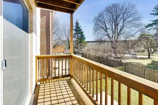 1209 E Davis Street E, Arlington Heights, IL 60005 - Photo 20