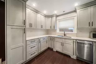 6630 W 95th St, Oak Lawn, IL 60453 - Photo 10