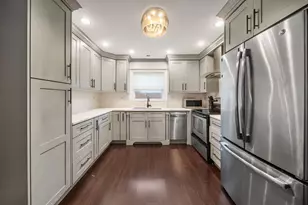 6630 W 95th St, Oak Lawn, IL 60453 - Photo 8