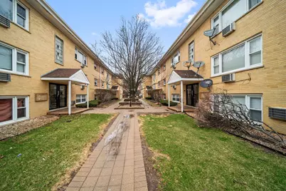 6630 W 95th Street #3D, Oak Lawn, IL 60453 - Photo 2