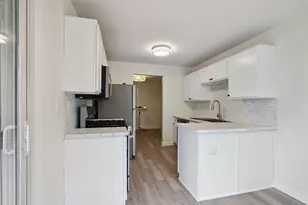 323 Sheffield Ct, Roselle, IL 60172 - Photo 14