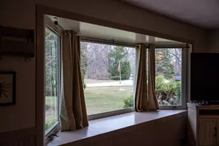 38410 N Tewes Ct, Beach Park, IL 60087 - Photo 6