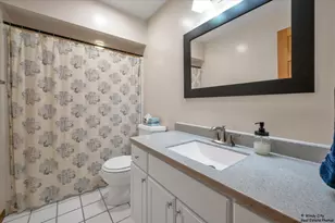 40W388 Guthrie Ct, Hampshire, IL 60140 - Photo 20