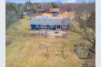 40W388 Guthrie Court, Hampshire, IL 60140 - Photo 32