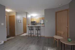 1375 Cunat Ct, Lake in the Hills, IL 60156 - Photo 4