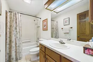 805 Furlong Dr, Libertyville, IL 60048 - Photo 22