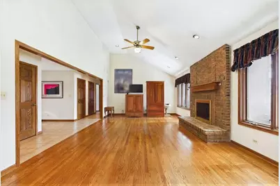 805 Furlong Drive, Libertyville, IL 60048 - Photo 12