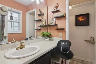 4908 Tile Line Rd, Crystal Lake, IL 60012 - Photo 10