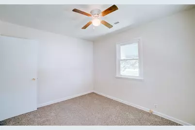 525 E Hickory Street, Watseka, IL 60970 - Photo 16