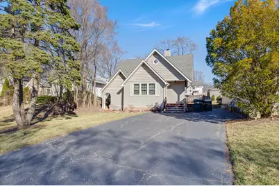 205 N Prospect Drive, Round Lake Park, IL 60073 - Photo 2