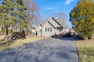 205 N Prospect Dr, Round Lake Park, IL 60073 - Photo 2