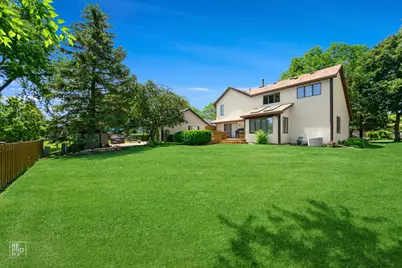 1333 Rose Boulevard, Buffalo Grove, IL 60089 - Photo 2