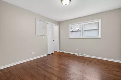 12326 S Racine Avenue, Calumet Park, IL 60827 - Photo 10