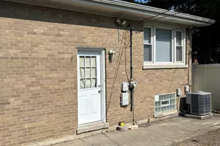 12326 S Racine Ave, Calumet Park, IL 60827 - Photo 10