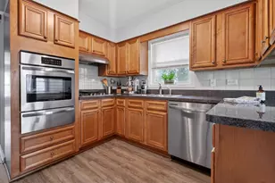 12326 S Racine Ave, Calumet Park, IL 60827 - Photo 4