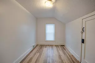 264 N Jackson St, Elgin, IL 60123 - Photo 10