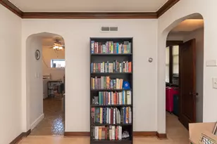 3615 N Paulina St, Chicago, IL 60613 - Photo 8