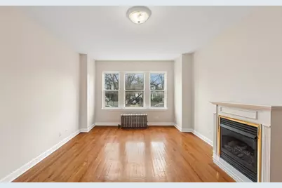 2002 W Estes Avenue #1, Chicago, IL 60645 - Photo 6