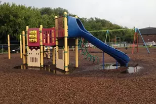 9420 Bay Colony Dr, Des Plaines, IL 60016 - Photo 18