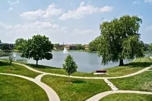 9420 Bay Colony Dr, Des Plaines, IL 60016 - Photo 20