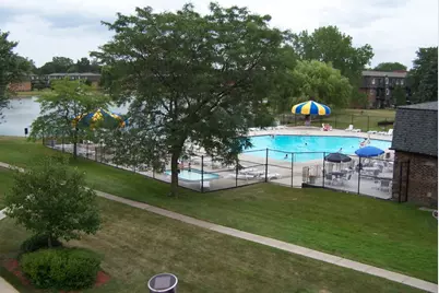 9420 Bay Colony Drive #1W, Des Plaines, IL 60016 - Photo 14