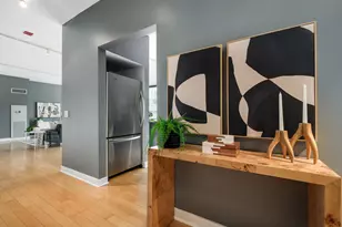 8 E Randolph St, Chicago, IL 60601 - Photo 14