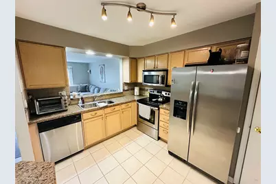 419 Lakeview Circle, Bolingbrook, IL 60440 - Photo 8