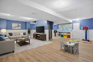 2289 N Aster Ct, Round Lake Beach, IL 60073 - Photo 32