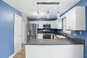 2289 N Aster Ct, Round Lake Beach, IL 60073 - Photo 18