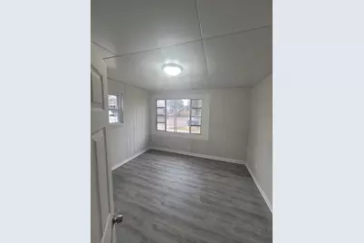 700 George Avenue, Aurora, IL 60505 - Photo 6