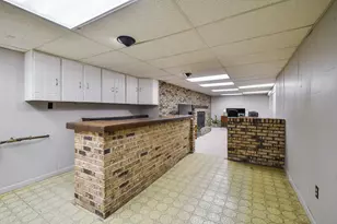 7604 Eleanor Pl, Willowbrook, IL 60527 - Photo 16