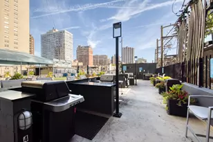 655 W Irving Park Rd, Chicago, IL 60613 - Photo 26