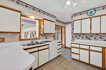 3911 Eastway Drive, Island Lake, IL 60042 - Photo 8