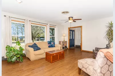 109 E Oak Knoll Drive, Hinckley, IL 60520 - Photo 6