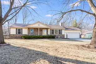 109 E Oak Knoll Dr, Hinckley, IL 60520 - Photo 1