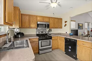 1146 Baccarrat Ct, Joliet, IL 60431 - Photo 8