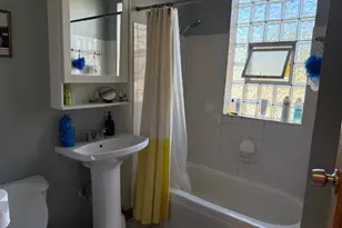 3330 W Evergreen Ave, Chicago, IL 60651 - Photo 12