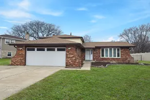 8842 Briarwood Ln, Orland Park, IL 60462 - Photo 1