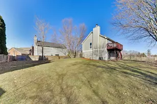2014 Aspen Dr, Woodstock, IL 60098 - Photo 36