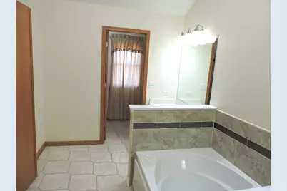 1028 Beninford Lane, Westmont, IL 60559 - Photo 20