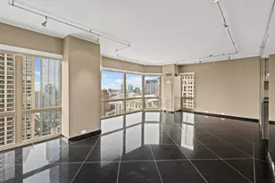 100 E Huron St, Chicago, IL 60611 - Photo 2