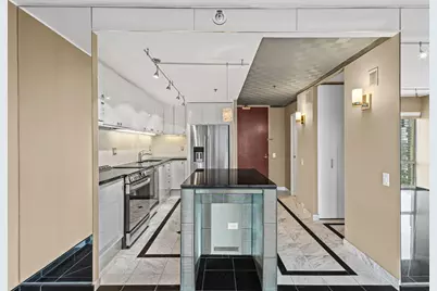 100 E Huron Street #2301, Chicago, IL 60611 - Photo 6