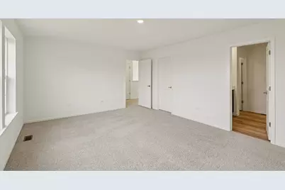 3100 Holden Street, Elgin, IL 60124 - Photo 4