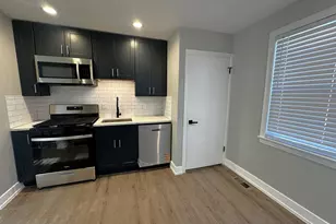 7304 W 57th Street W, Summit, IL 60501 - Photo 2