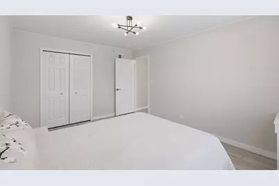 829 Linden Circle, Hoffman Estates, IL 60169 - Photo 26