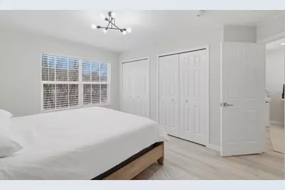 829 Linden Circle, Hoffman Estates, IL 60169 - Photo 24