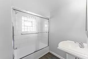 2116 S 21st Ave, Broadview, IL 60155 - Photo 12