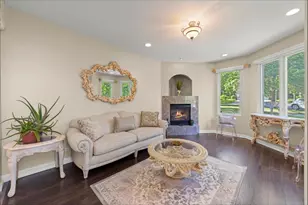 [Address not provided], Naperville, IL 60565 - Photo 4