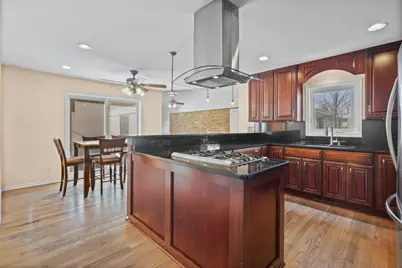 [Address not provided], Justice, IL 60458 - Photo 6